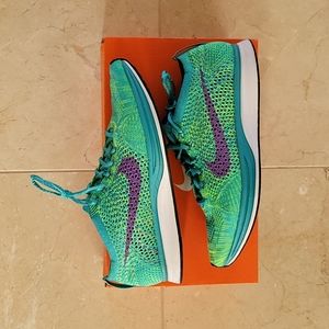 Nike Flyknit Racer
